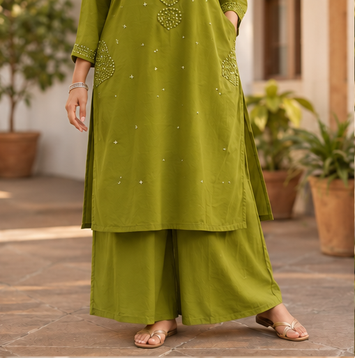 Mirror work yoke with dupatta